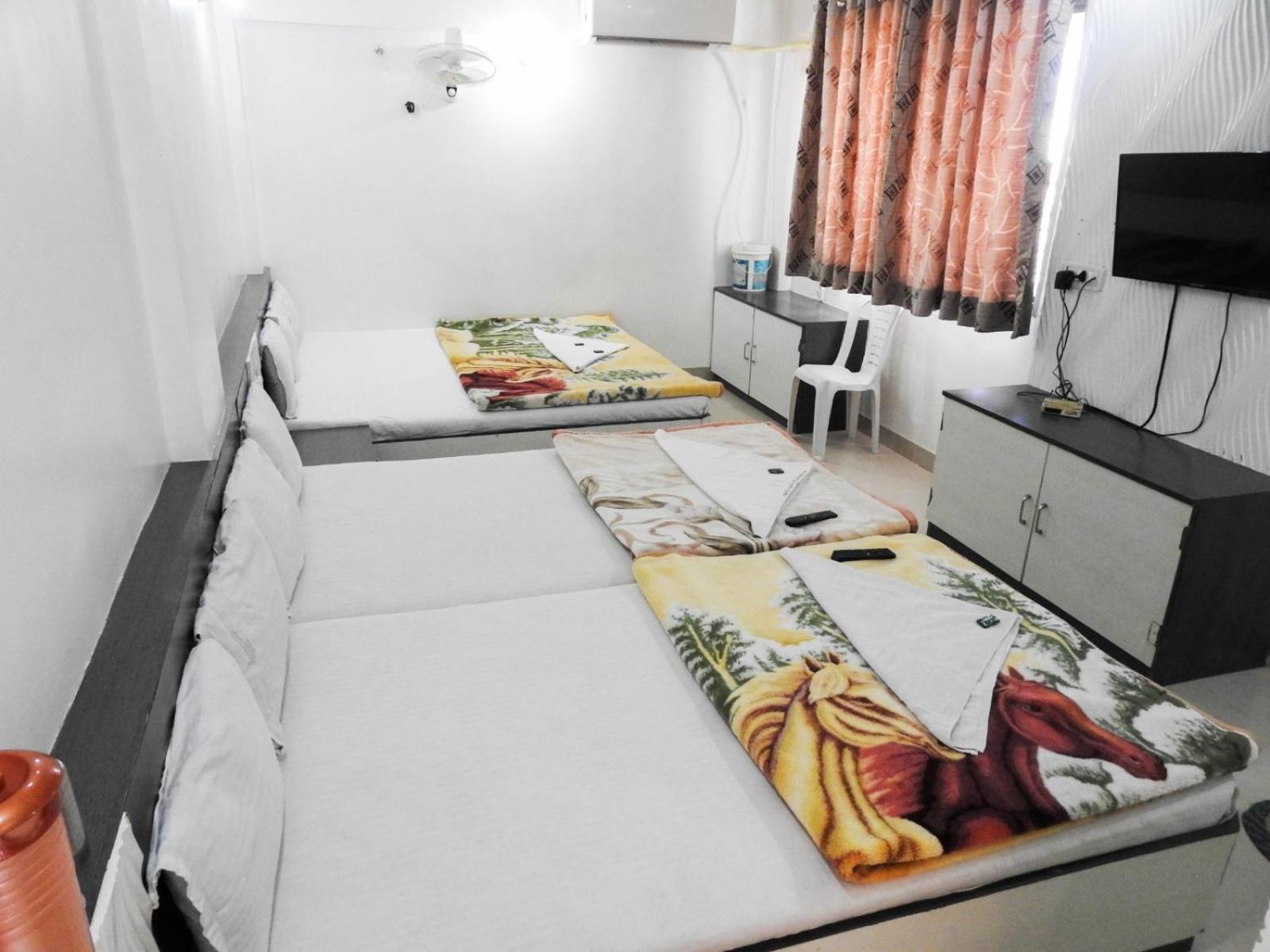 Hotel Shri Sai Darshan 쉬르디 외부 사진